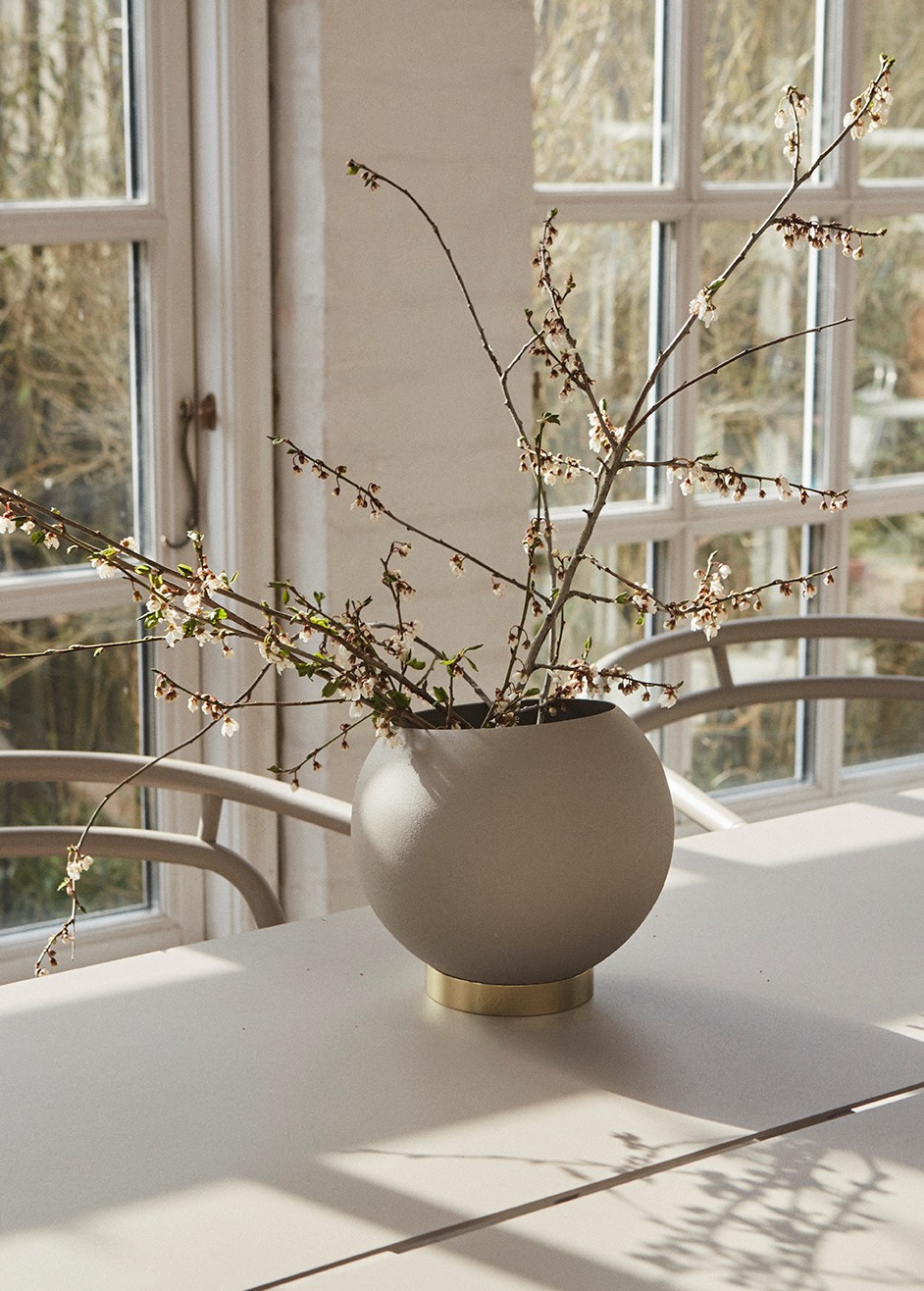 GLOBE flowerpot GLOBE flowerpot